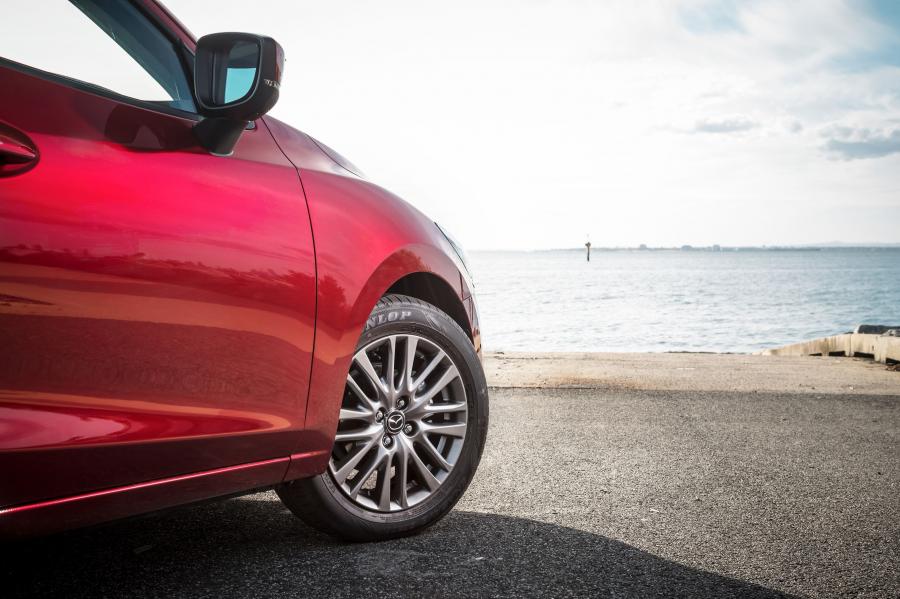 Детали экстерьера Mazda2 (DJ) 2019 года  (AU) (фото 30 из 40)